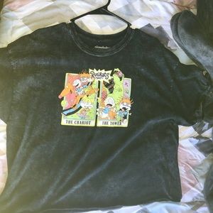 I’m selling a women crop top with the design of rug rags.